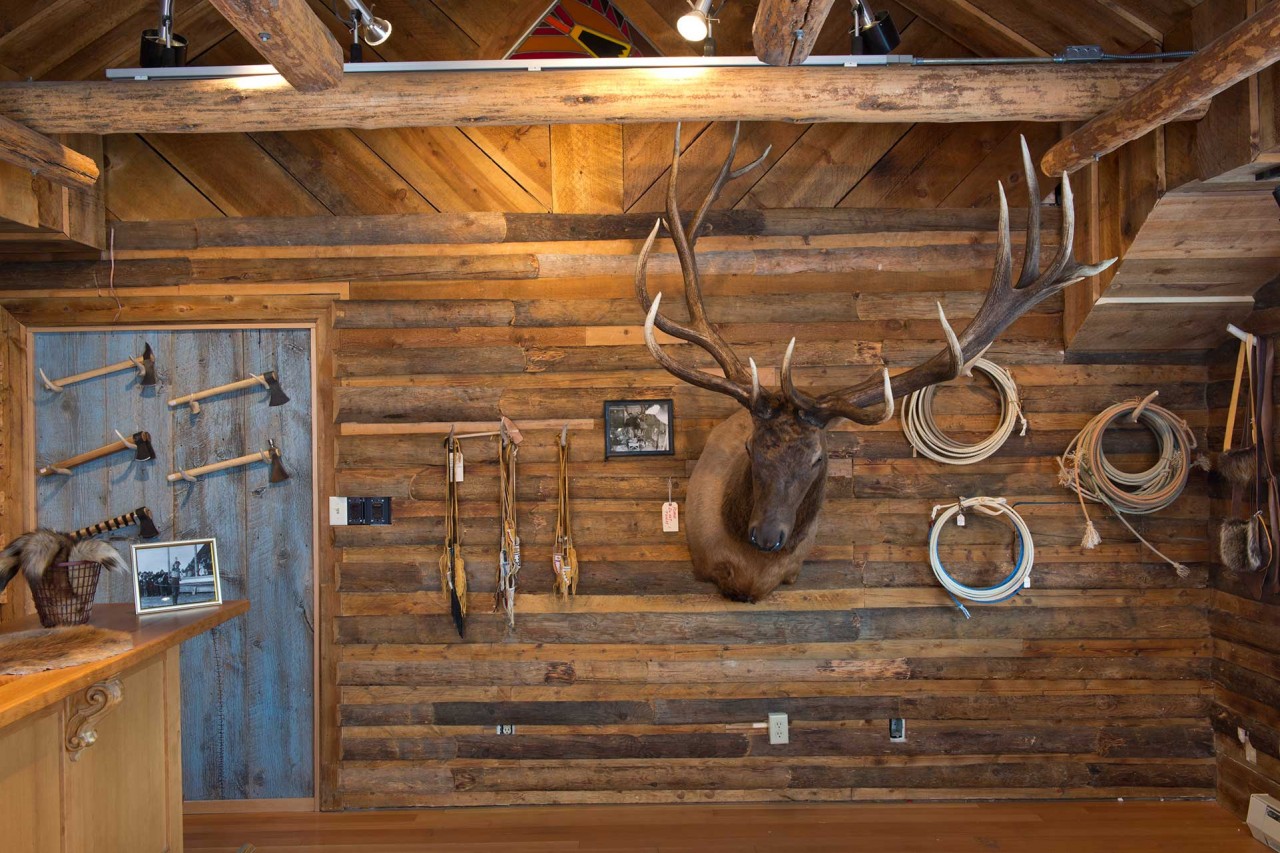 New West KnifeWorks Jackson Hole Traveler